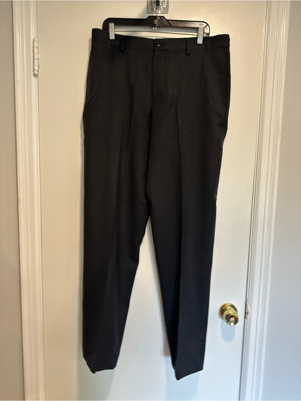 EUC LL Bean 100% Wool Dress Pants Sz:34 Charcoal Gray Classic Fit Front Crease.